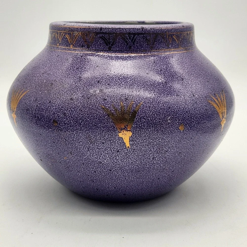 Ecco Nova Amethyst Medieval Monarch Speckled Ceramic Vase/Planter Gilt Design - Picture 1 of 8
